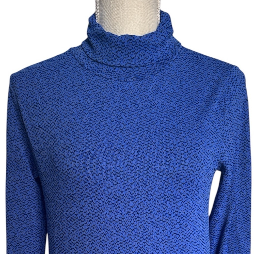 Athleta Jacquard Turtleneck Lightweight Sweater in Blue/Black Size Medium EUC